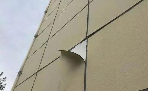 外墻真石漆為什么會脫落？（大量掉皮）